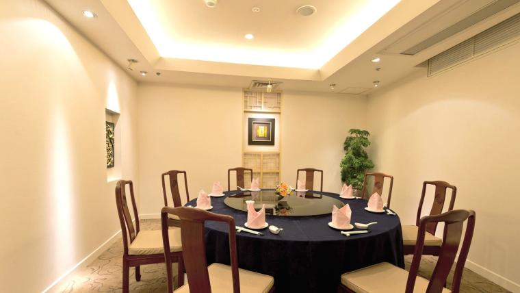 中華料理×オリオンビールの「四川飯店」内観