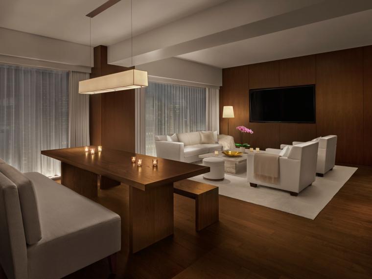 「東京エディション銀座」客室リビング