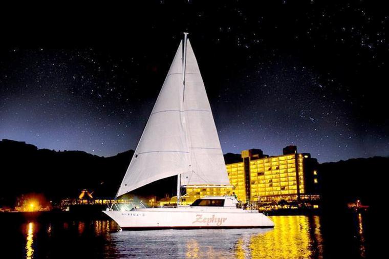 ドルフィン・イルミネーション（ルネッサンス リゾート オキナワ）