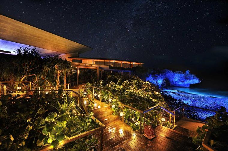 星野リゾート バンタカフェ 「イルミ―バンタ 海辺の夜あかり」