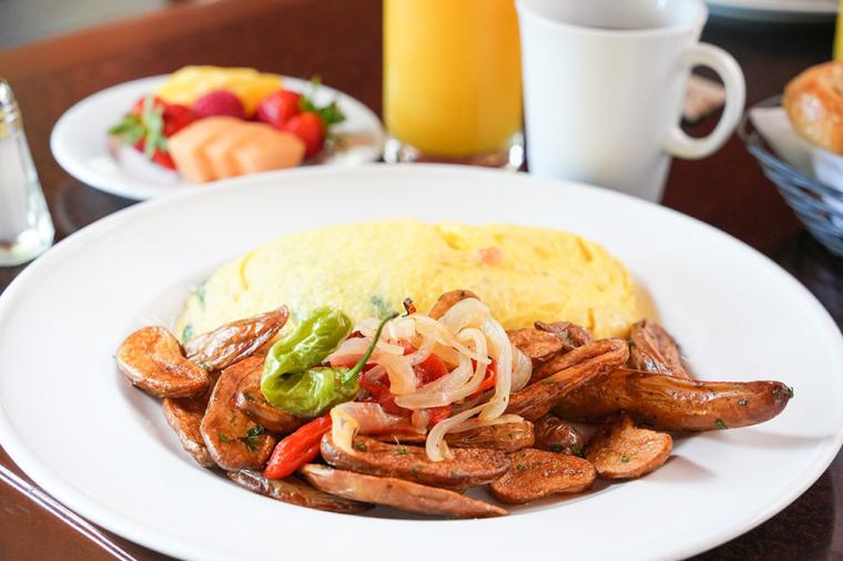 「アウラニ・ディズニー・リゾート＆スパ コオリナ・ハワイ」キャラクター・ブレックファスト