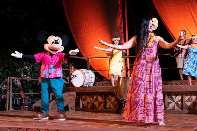 「アウラニ・ディズニー・リゾート＆スパ コオリナ・ハワイ」ルアウショー