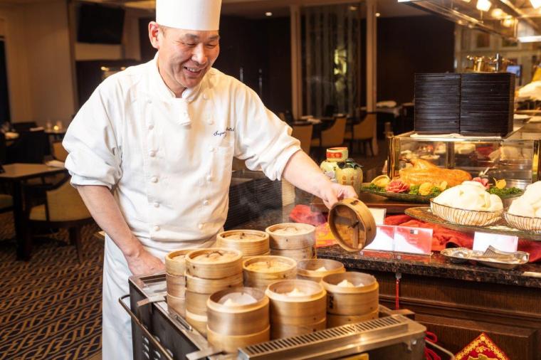 “発祥の地”帝国ホテル「インペリアルバイキング サール」で特別感にあふれたバイキングを