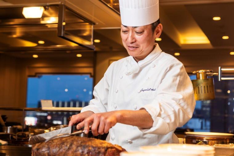 “発祥の地”帝国ホテル「インペリアルバイキング サール」で特別感にあふれたバイキングを