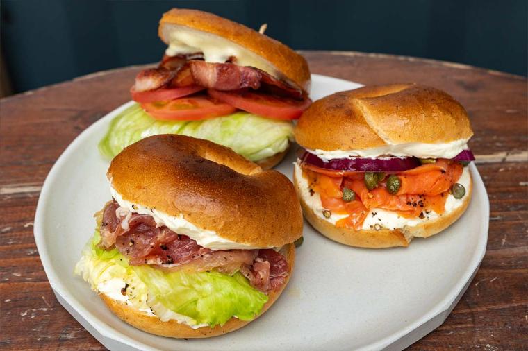 Wake&Bagel（ウェイク＆ベーグル）