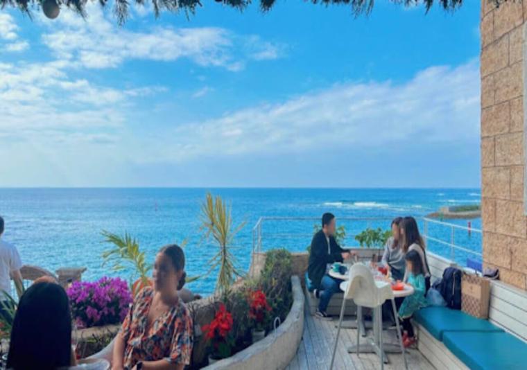 THE CALIF KITCHEN OKINAWA（ザ カリフキッチンオキナワ）