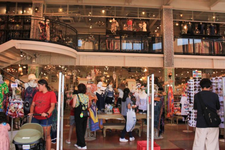 那覇空港からのアメリカンビレッジ