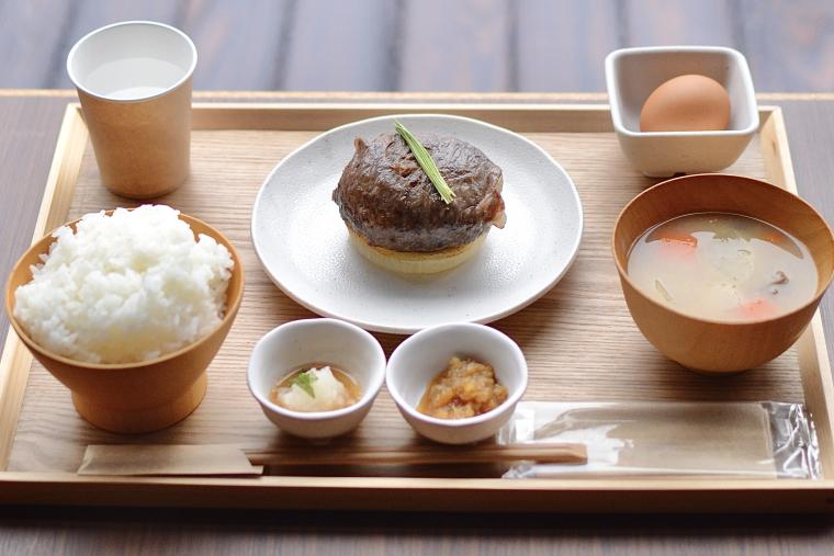 淡路牛肉巻きハンバーグ定食