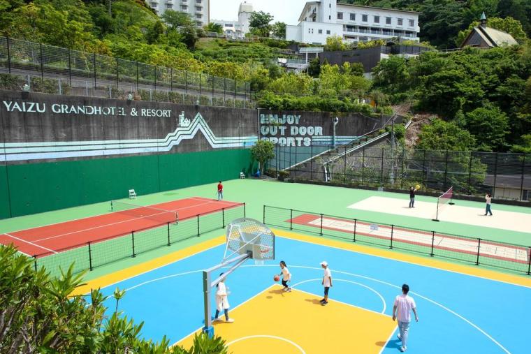 バスケやショートテニス、ヨガ、ストレッチなども楽しめます