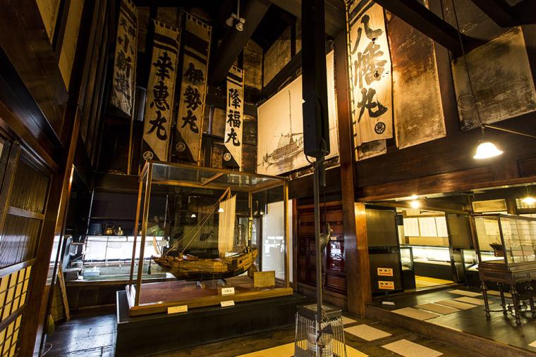 北前舟主の館「右近家」（福井県）