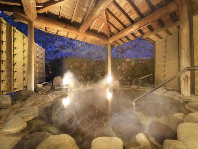源泉かけ流しで鳴子温泉を楽しめる貸切露天