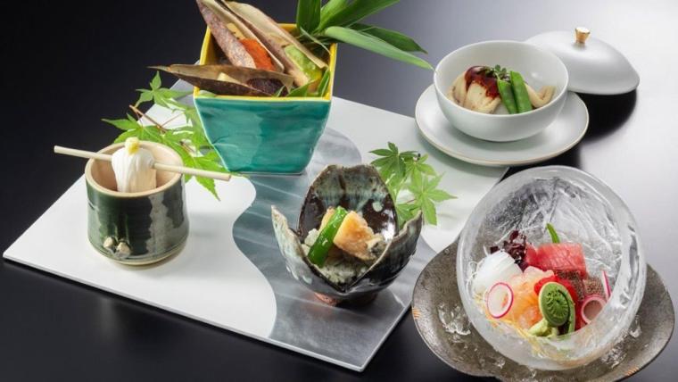 あたみ石亭別邸桜岡茶寮