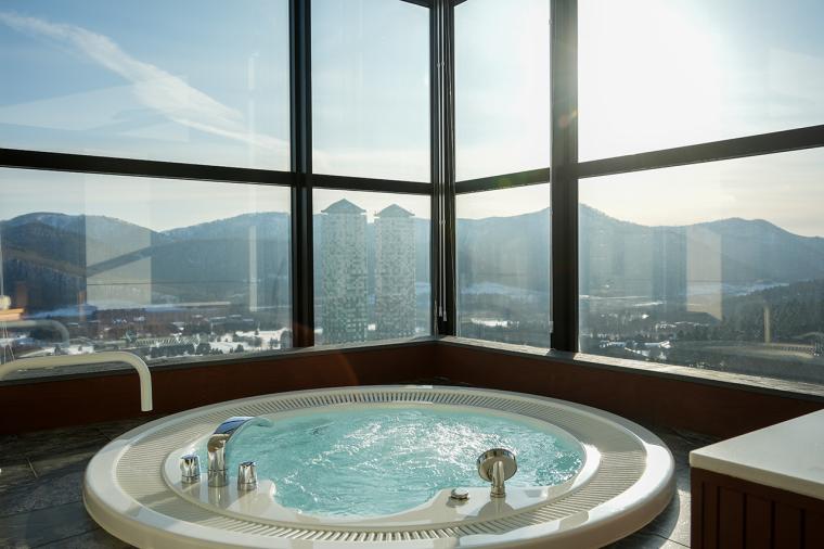 全室ジェットバス＆サウナ付き。星野リゾート　リゾナーレトマムで過ごす冬旅