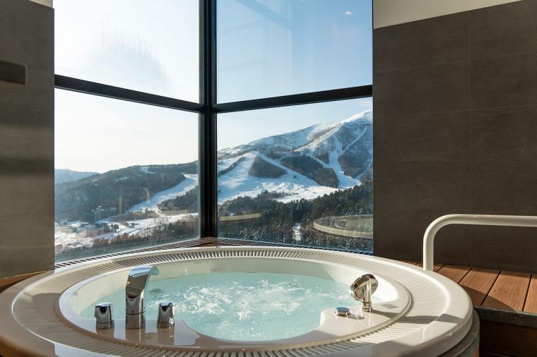 全室ジェットバス＆サウナ付き。星野リゾート　リゾナーレトマムで過ごす冬旅