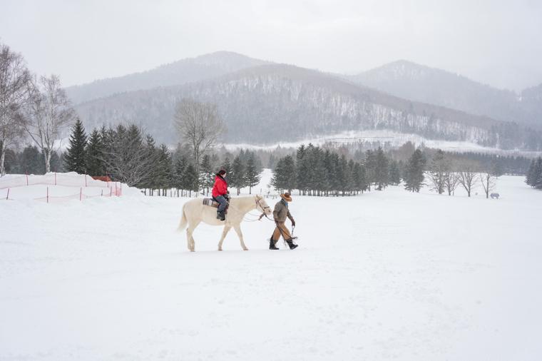 アクティブに冬を楽しむ！トマム ザ・タワーで刺激的な体験を