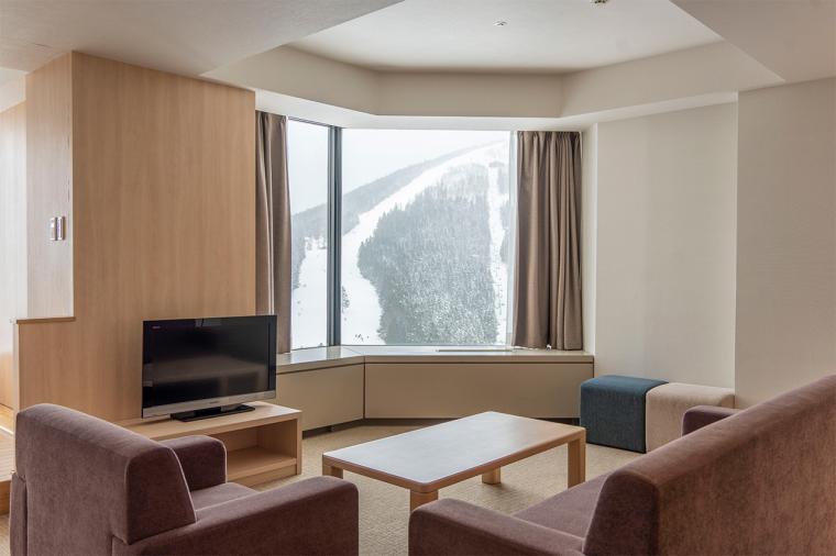 アクティブに冬を楽しむ！トマム ザ・タワーで刺激的な体験を