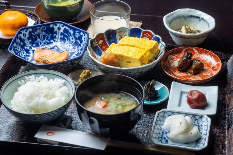 創業江戸末期の料理旅館「川魚・山菜料理 和田屋」で白山麓の恵みを堪能