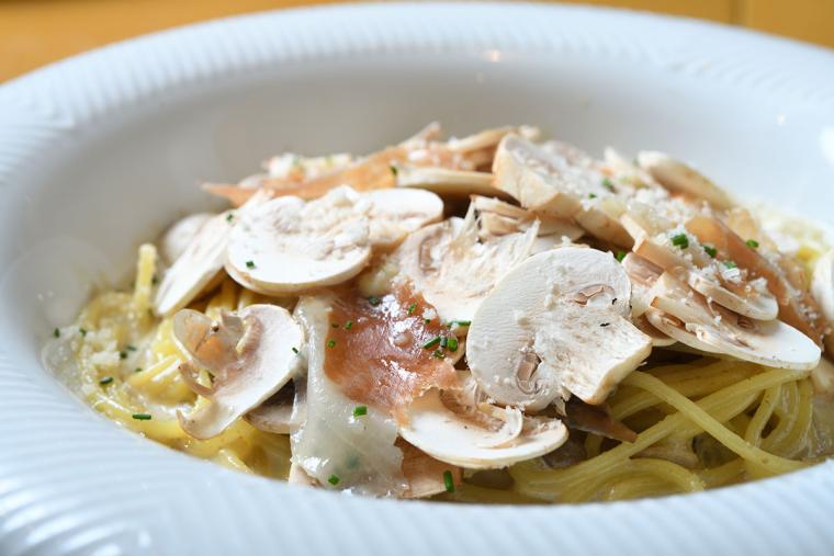 ヤマガタサンダンデロ