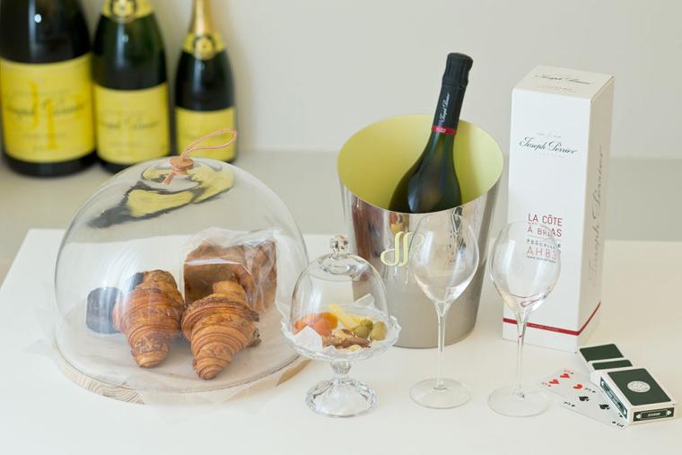 「Cuvee J2 Hotel Osaka by 温故知新」客室