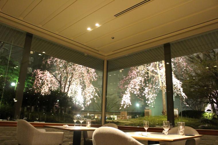 「ザ・プリンス 京都宝ヶ池」メインダイニング いと桜