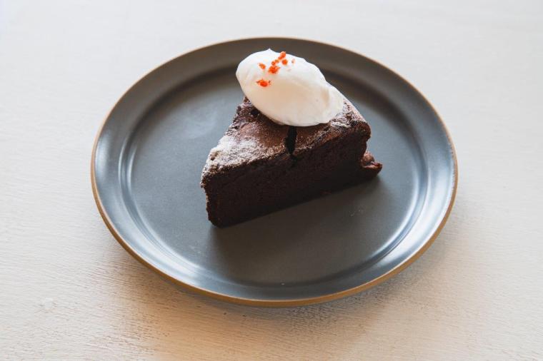 旧岡川薬局（cafe white）