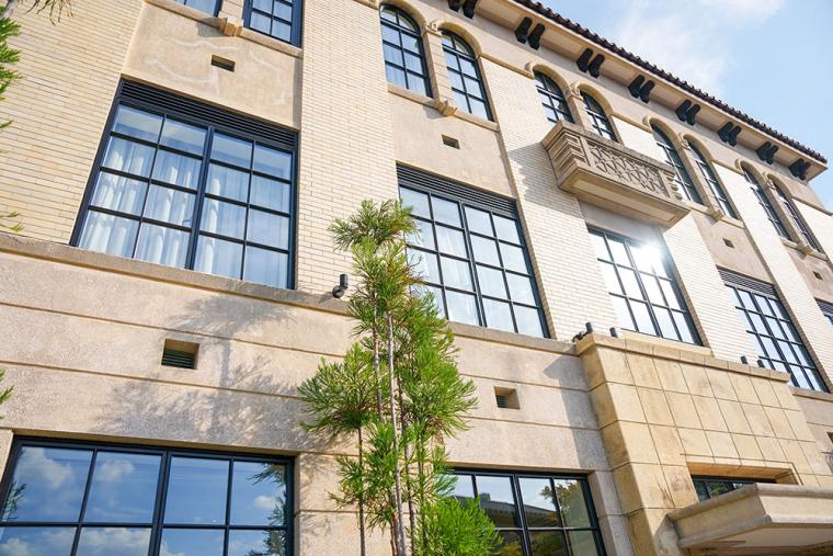 「ザ・ホテル青龍 京都清水」元小学校校舎