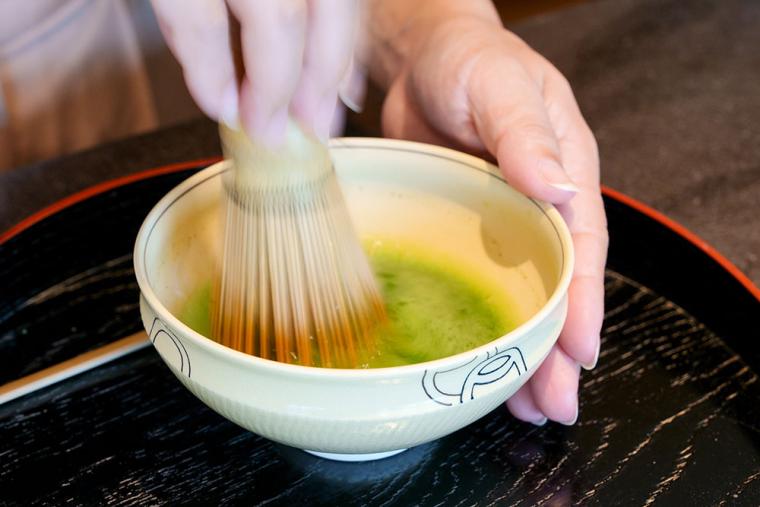 「ザ・ホテル青龍 京都清水」ゲストラウンジ