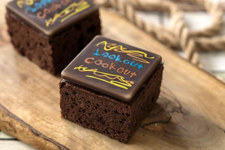 ファンタジースプリングス　グルメ