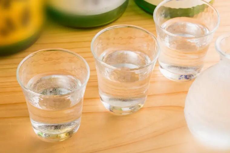 廻転 とやま鮨 富山駅前店