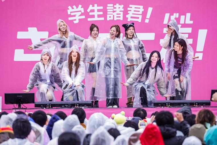 USJ「ユニ春！ライブ 2024」NiziU