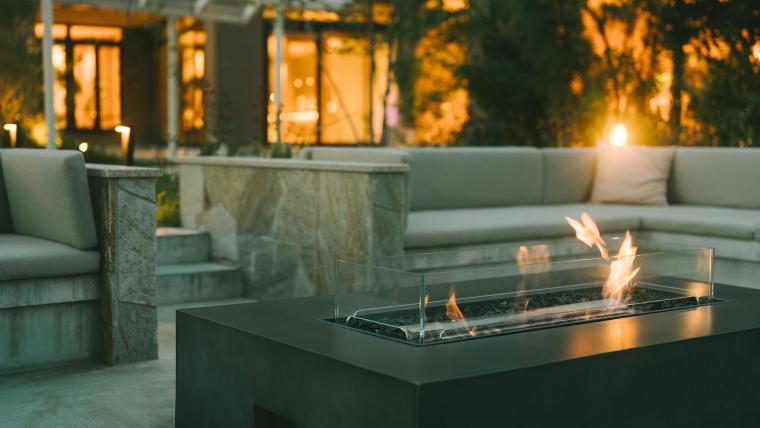 「HOTEL&湖邸 艸花 -そうか-」ファイヤーラウンジ