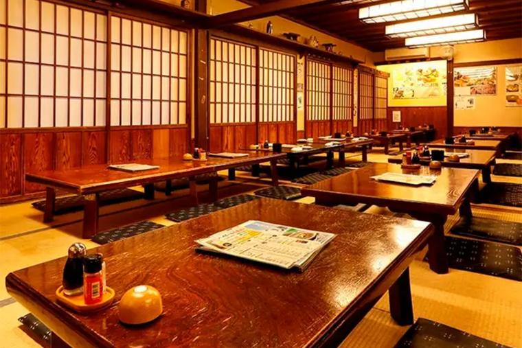 海鮮問屋 ふじ丸 小田原駅前店