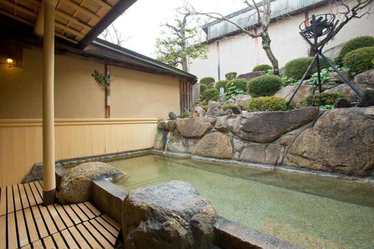 「宮浜温泉 庭園の宿 石亭」温泉大浴場
