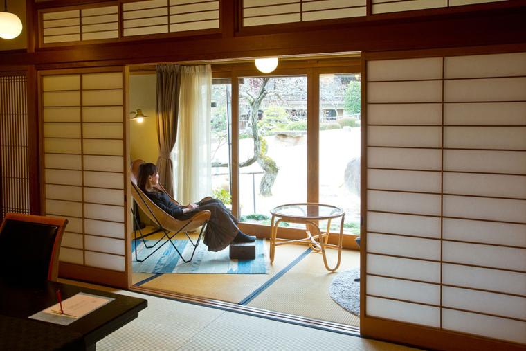 「宮浜温泉 庭園の宿 石亭」客室