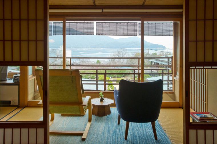 「宮浜温泉 庭園の宿 石亭」客室