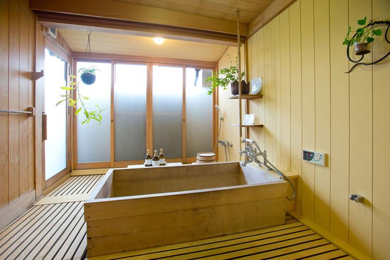 「宮浜温泉 庭園の宿 石亭」客室