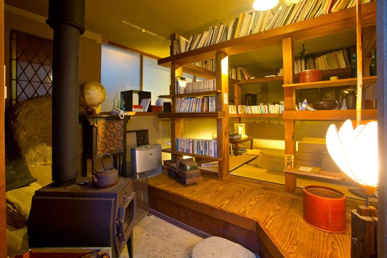 「宮浜温泉 庭園の宿 石亭」ライブラリー