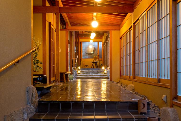 「宮浜温泉 庭園の宿 石亭」