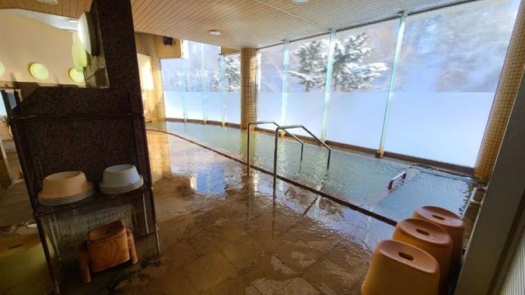 札幌から列車で約5時間かけて…“温泉が苦手”な私が、人生で初めて「日本最北端の温泉郷」に行ってみた【#豊富町の“あずましい”日々①】