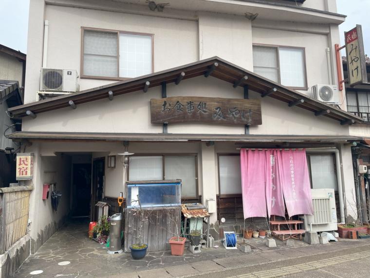 文豪・森鷗外が好んだ一風変わった味を再現した食事が面白い！「饅頭茶漬け」や「刺身のしゃぶしゃぶ」も！｜津和野町