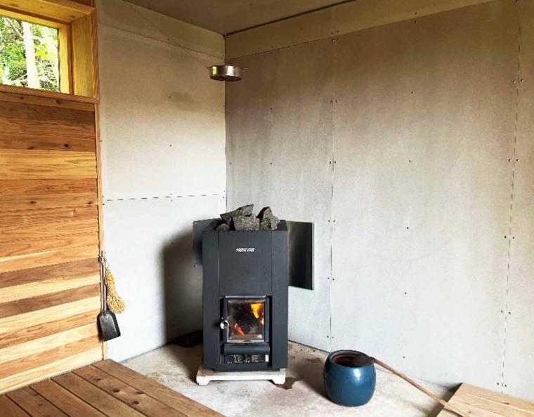 小学校の跡地に誕生した楽園『BUNA SAUNA（ブナサウナ）』ブナガヤが宿るハーバルサウナ（大宜味村）