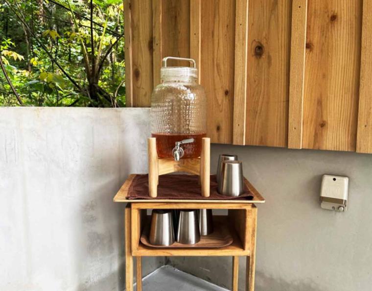 小学校の跡地に誕生した楽園『BUNA SAUNA（ブナサウナ）』ブナガヤが宿るハーバルサウナ（大宜味村）