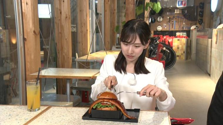 【中央区・プラントバーガーハウス】うなぎ“はみ出る”ハンバーガー 唯一無二の新名物