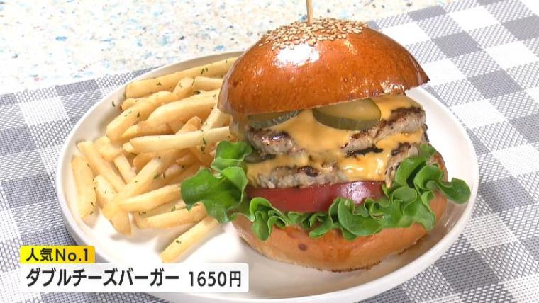 【中央区・プラントバーガーハウス】うなぎ“はみ出る”ハンバーガー 唯一無二の新名物