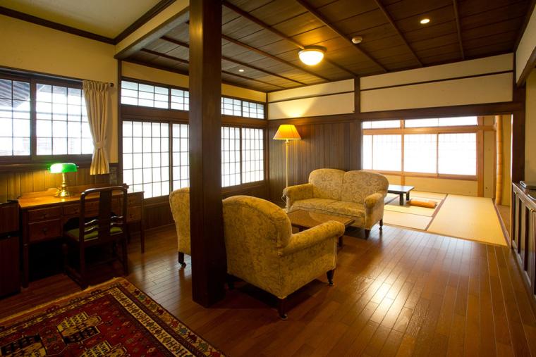「有馬温泉 ホテル花小宿」客室