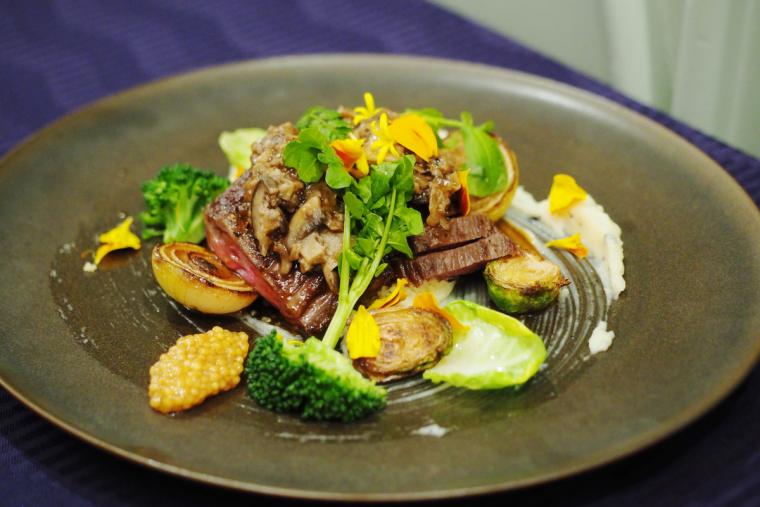 レトロも温泉も！昭和のレジェンド宿「ホテルニューアカオ」でゆったり熱海女子旅