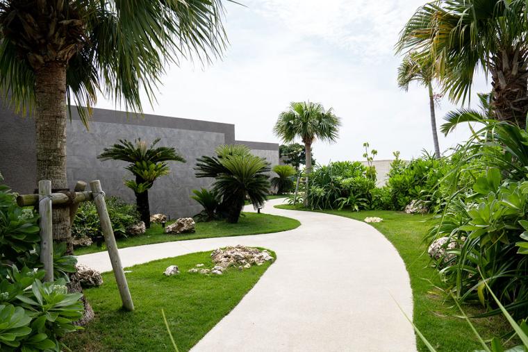 全室インフィニティプール付きの5棟限定ヴィラ「波癒 namyu the place」で宮古ブルーと美食に癒やされる大人旅