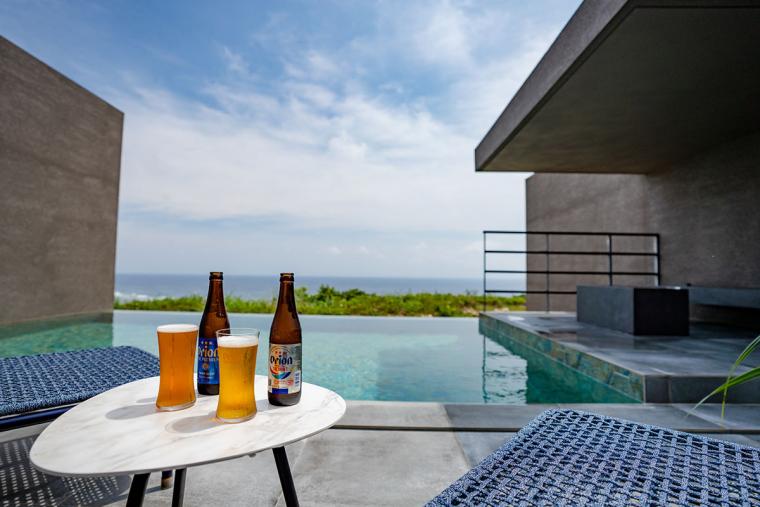 全室インフィニティプール付きの5棟限定ヴィラ「波癒 namyu the place」で宮古ブルーと美食に癒やされる大人旅