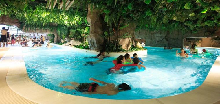 「別府温泉　杉乃井ホテル」で全天候型プール「アクアビート」が夏に先駆けてオープン