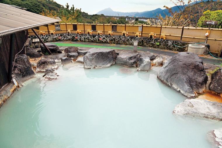別府温泉「みょうばん湯の里」